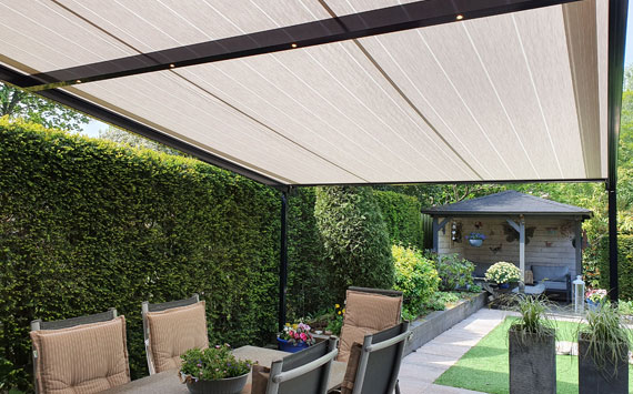 Tuinplezier met pergola kooloos