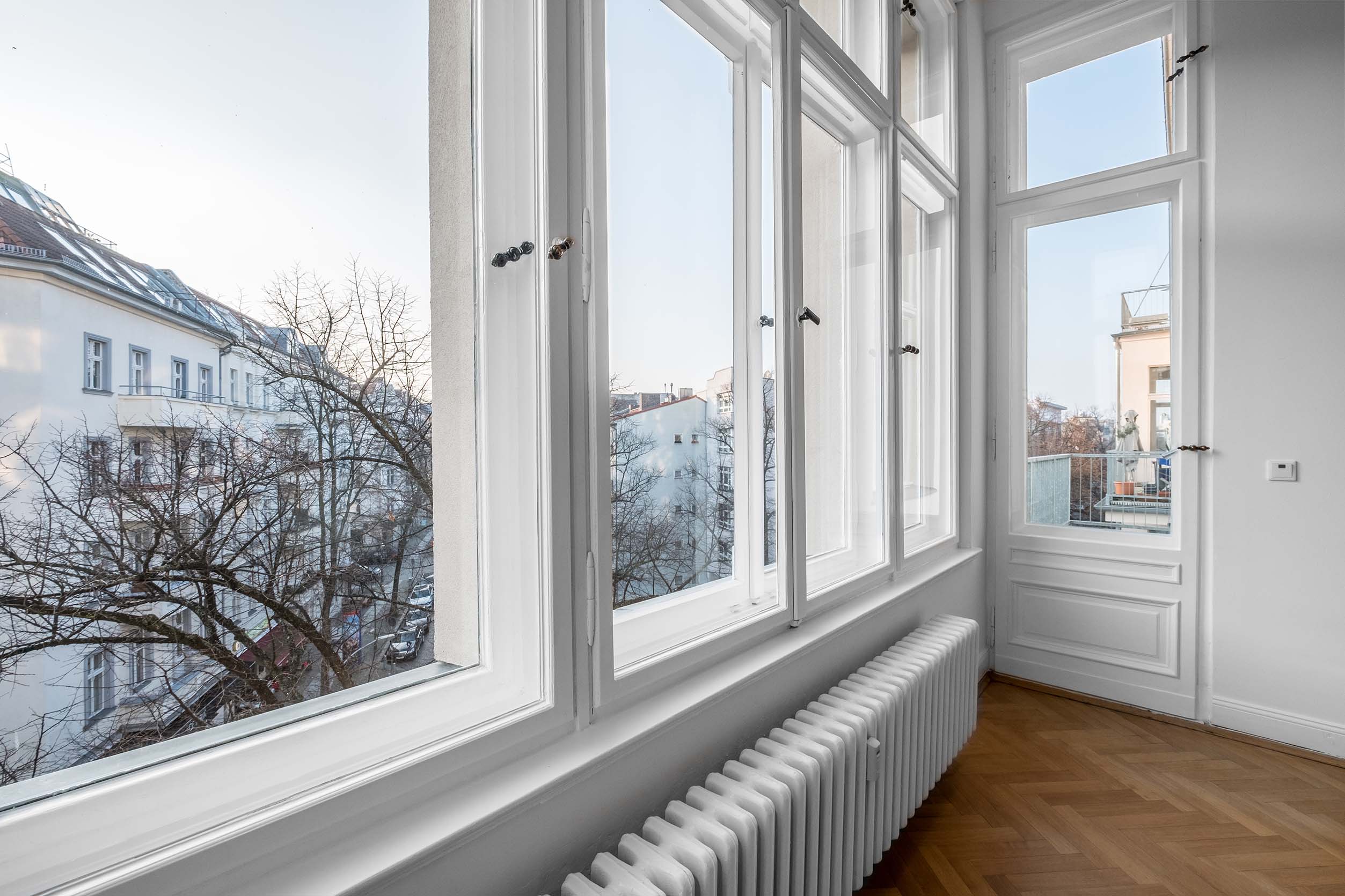 Voorzetramen kooloos zon en huis